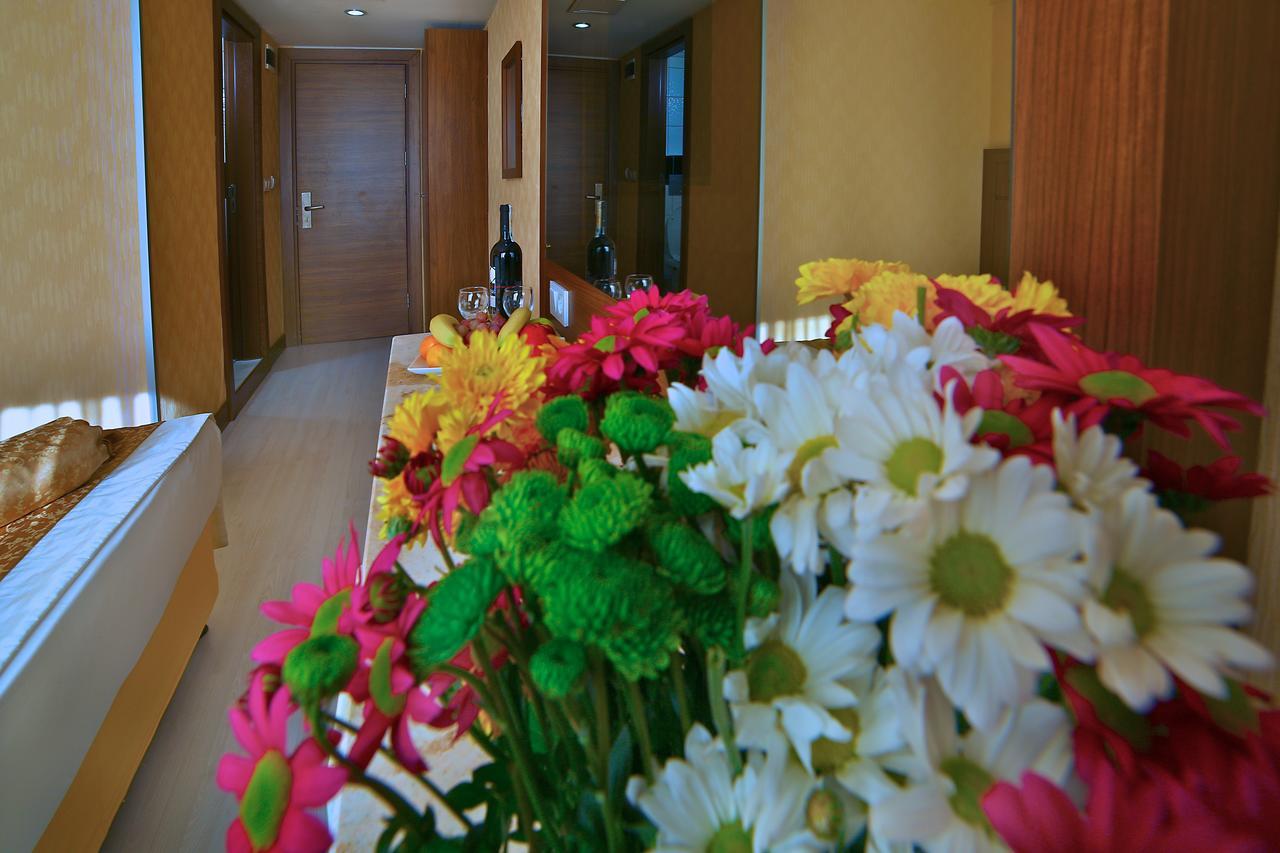 The Center Hotel Istambul Extérieur photo