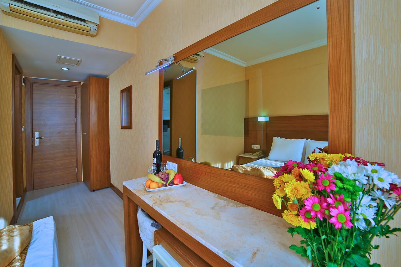 The Center Hotel Istambul Extérieur photo
