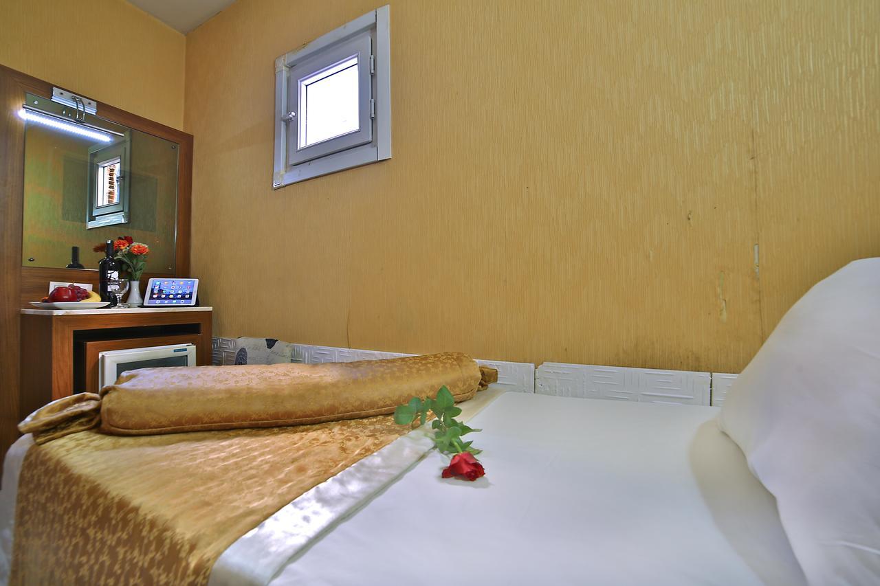 The Center Hotel Istambul Extérieur photo