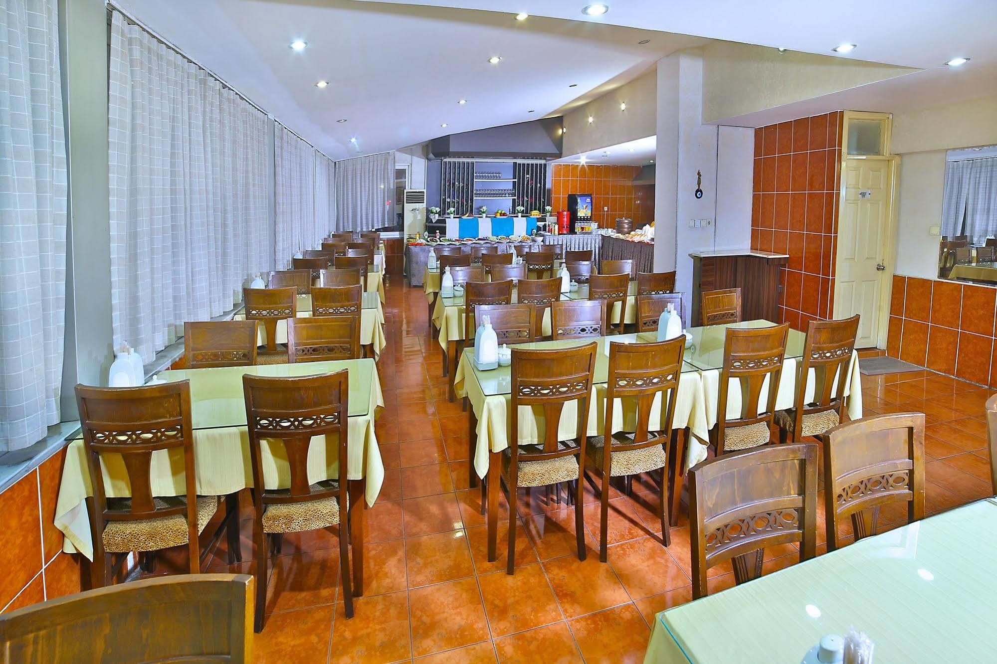 The Center Hotel Istambul Extérieur photo